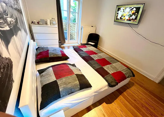 Doppelzimmer Mit Terrasse In Privatem Zuhause