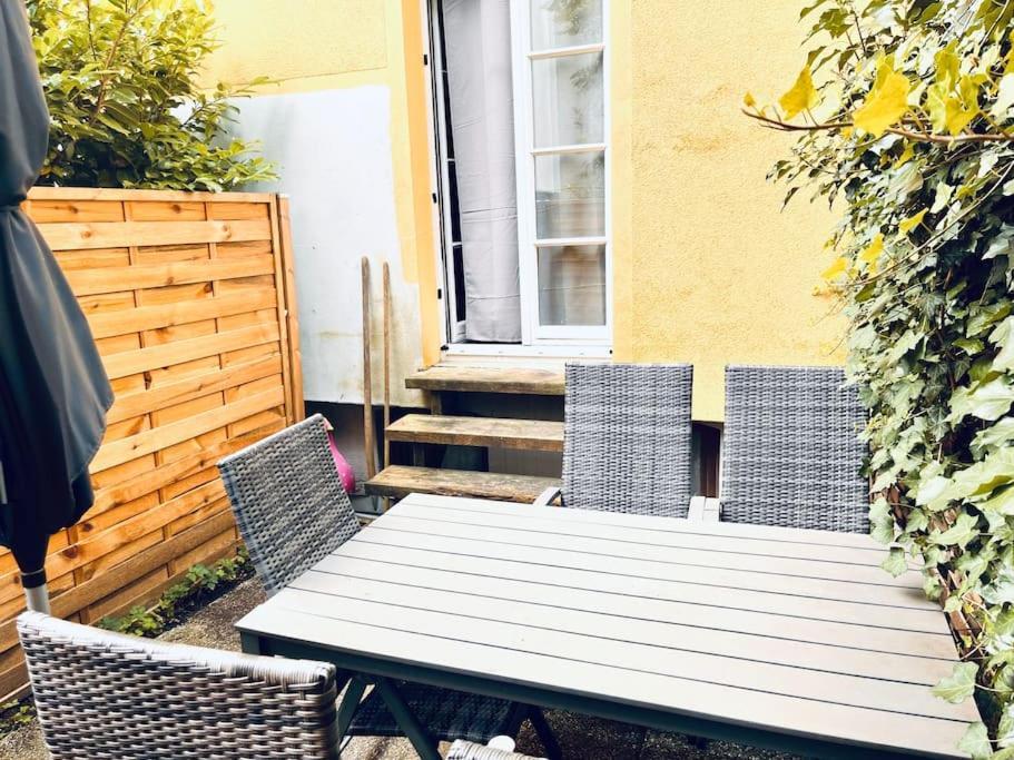 Doppelzimmer Mit Terrasse In Privatem Zuhause